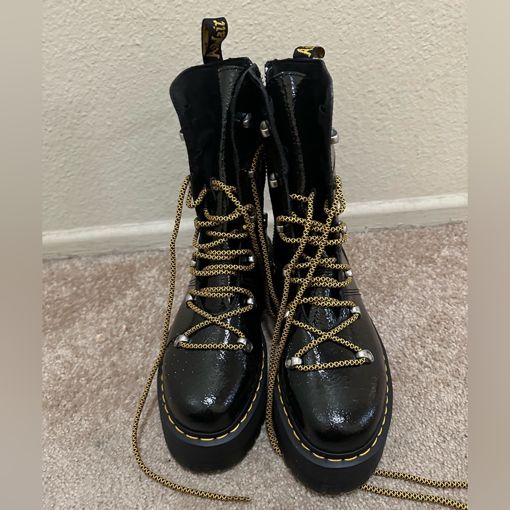 Brand New Doc Martens ghilana max size 9 US